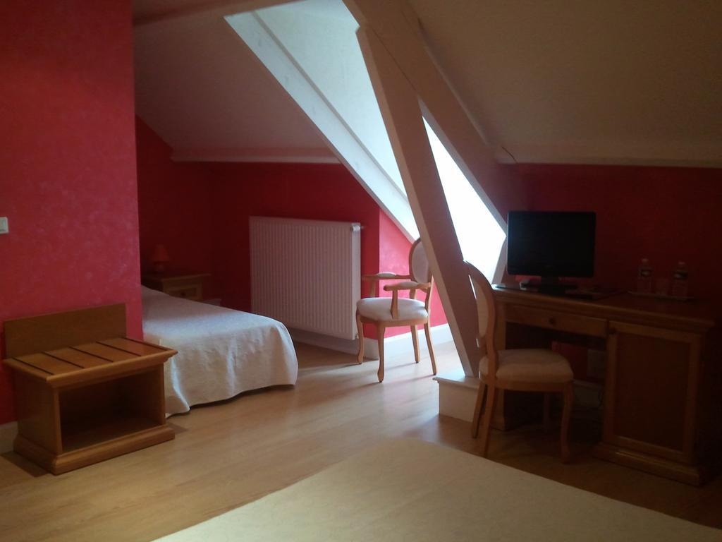 Hotel Chateau Sainte Marie Dompierre-sur-Charente Pokoj fotografie